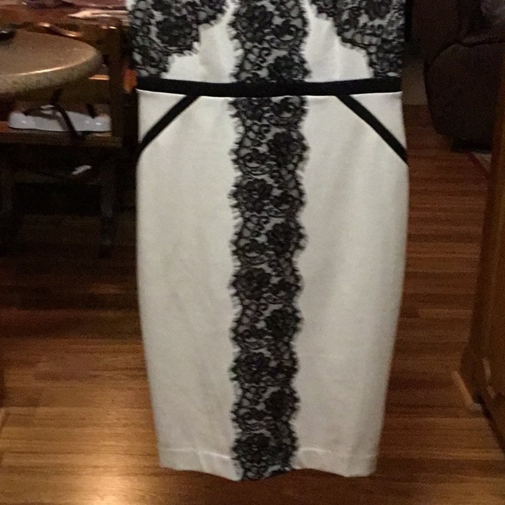 Dress - Picture 2 of 4